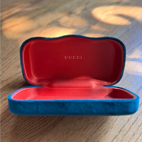 Gucci Unisex Sunglasses - Picture 4 of 6